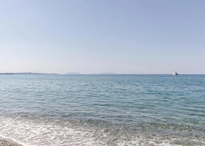 Amazing With Pool Hébergement de vacances *